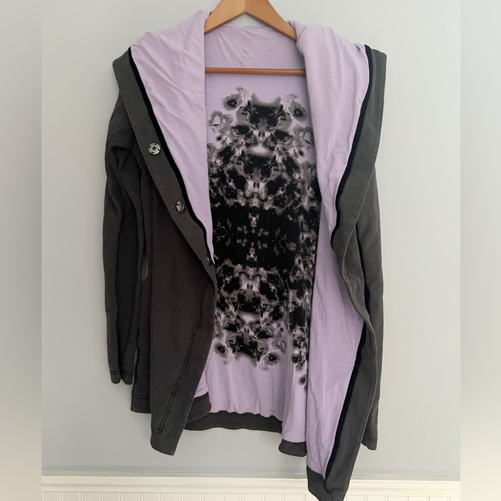 Rare Lululemon Awareness Wrap Grey Purple Size 8